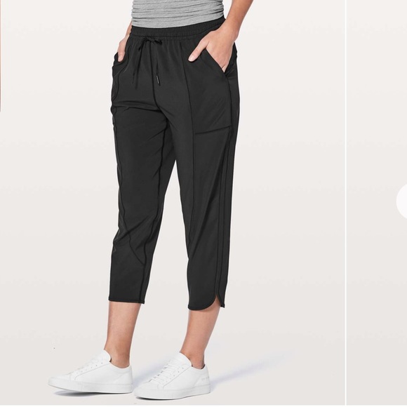 lululemon athletica Pants - ❤️ Lululemon Final Play Crop Pant *23" in Black B22